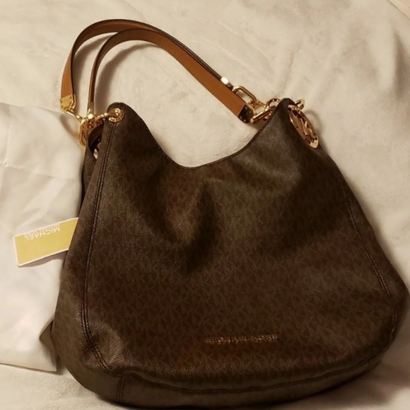 Michael Kors Lillie LG Chain Shoulder Bag - Picture 3 of 7